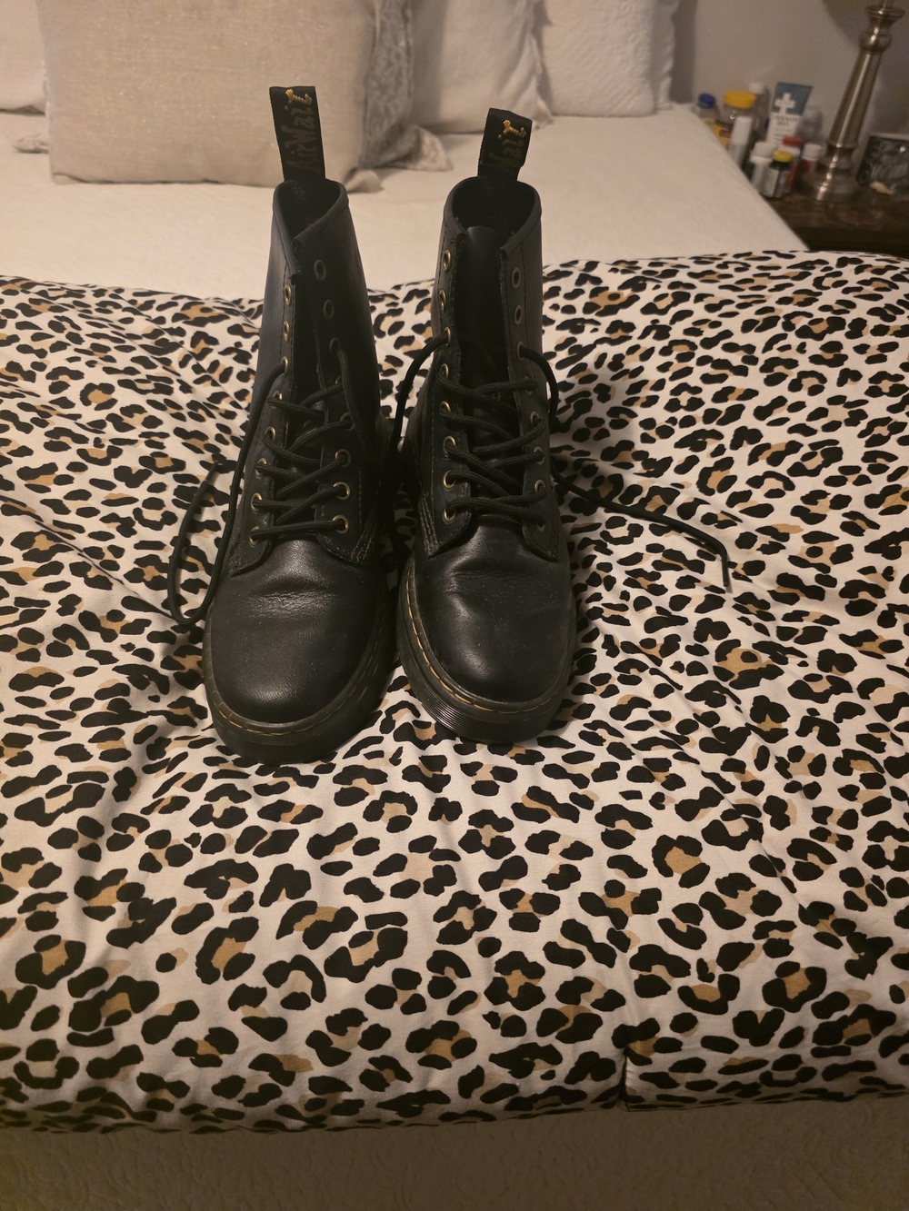 Dr Marten Womens Boots - Picture 2 of 3